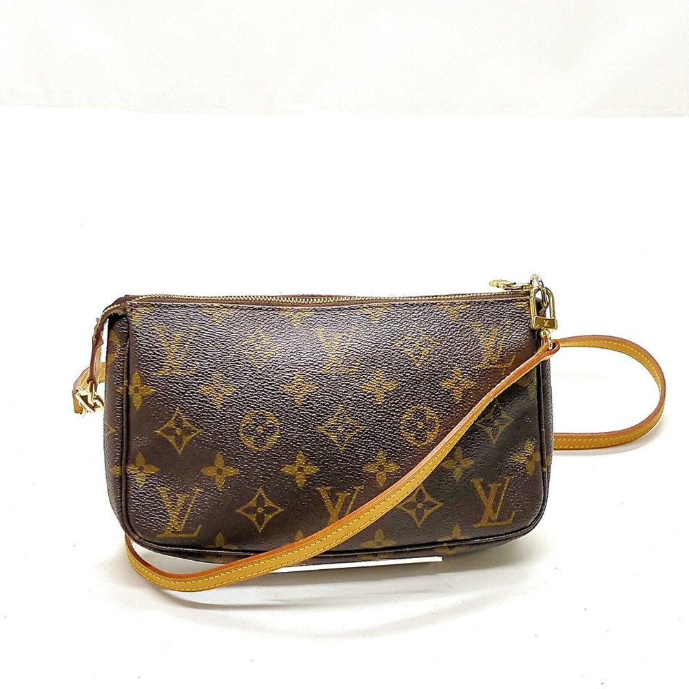Louis Vuitton Pochette w/ Shoulder strap